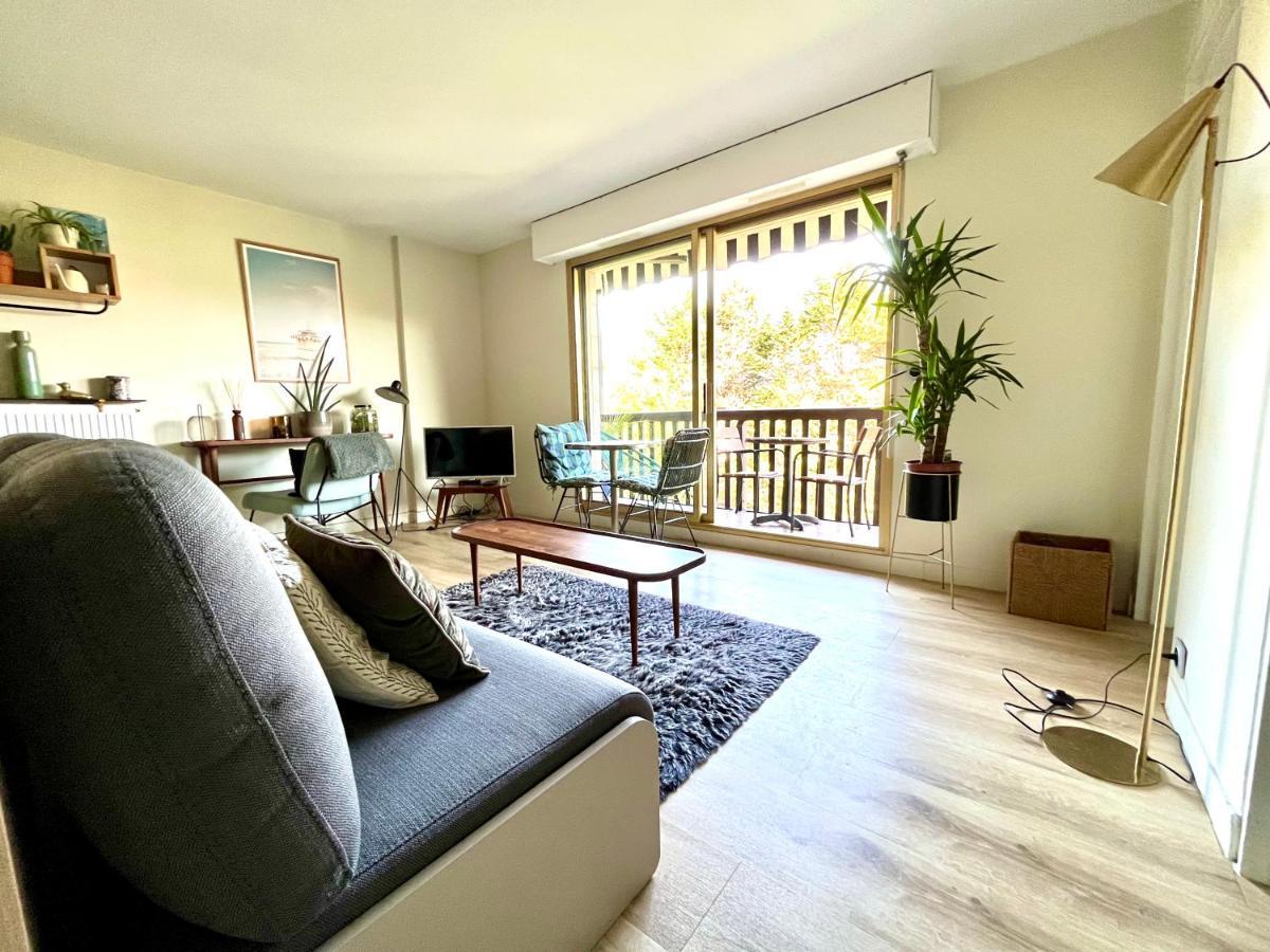 Beau Studio Terrasse Vue Jardin - A 2 Pas De La Mer Deauville Luaran gambar
